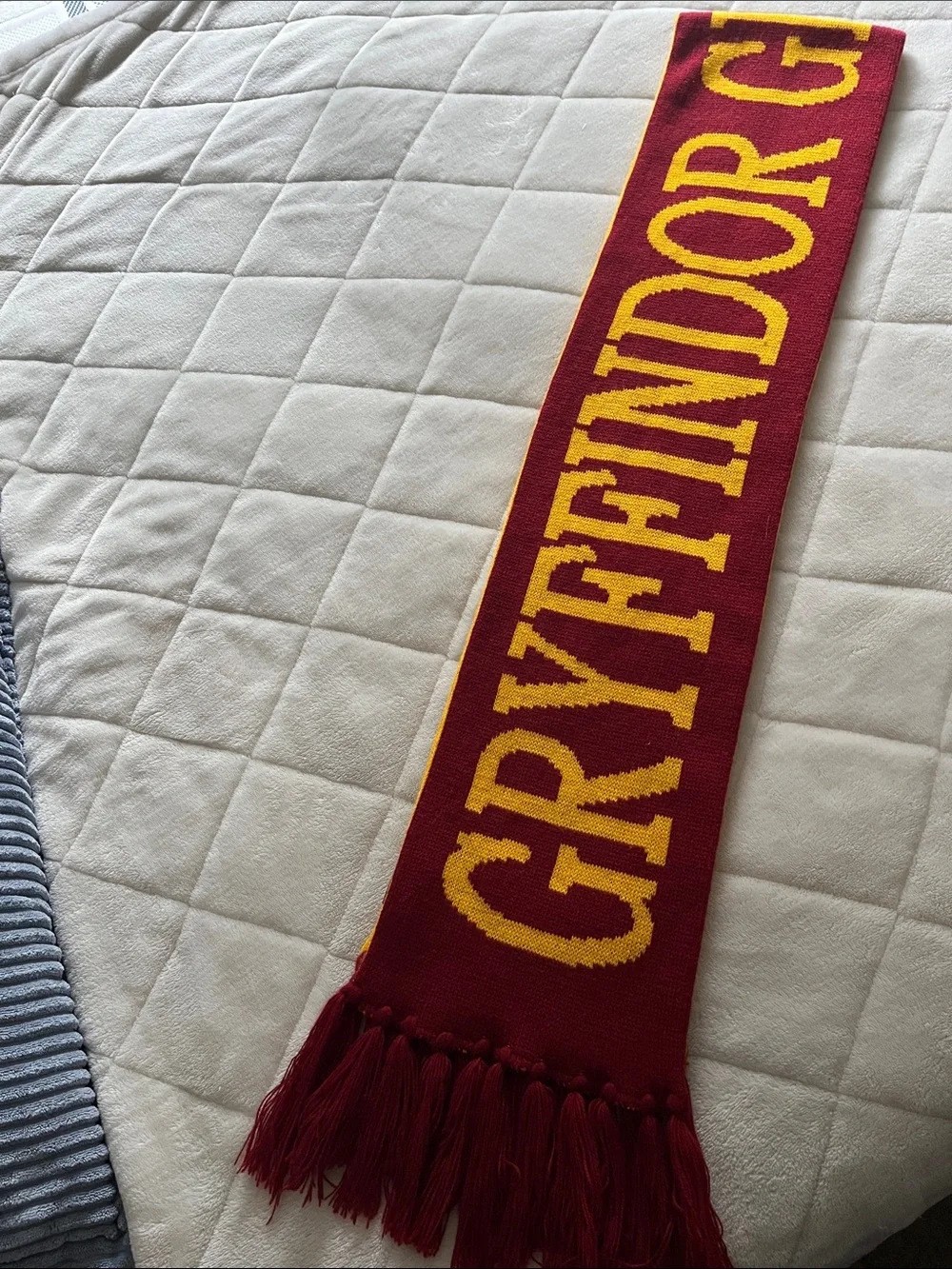 Harry Potter Knit Scarf in Gold and Maroon